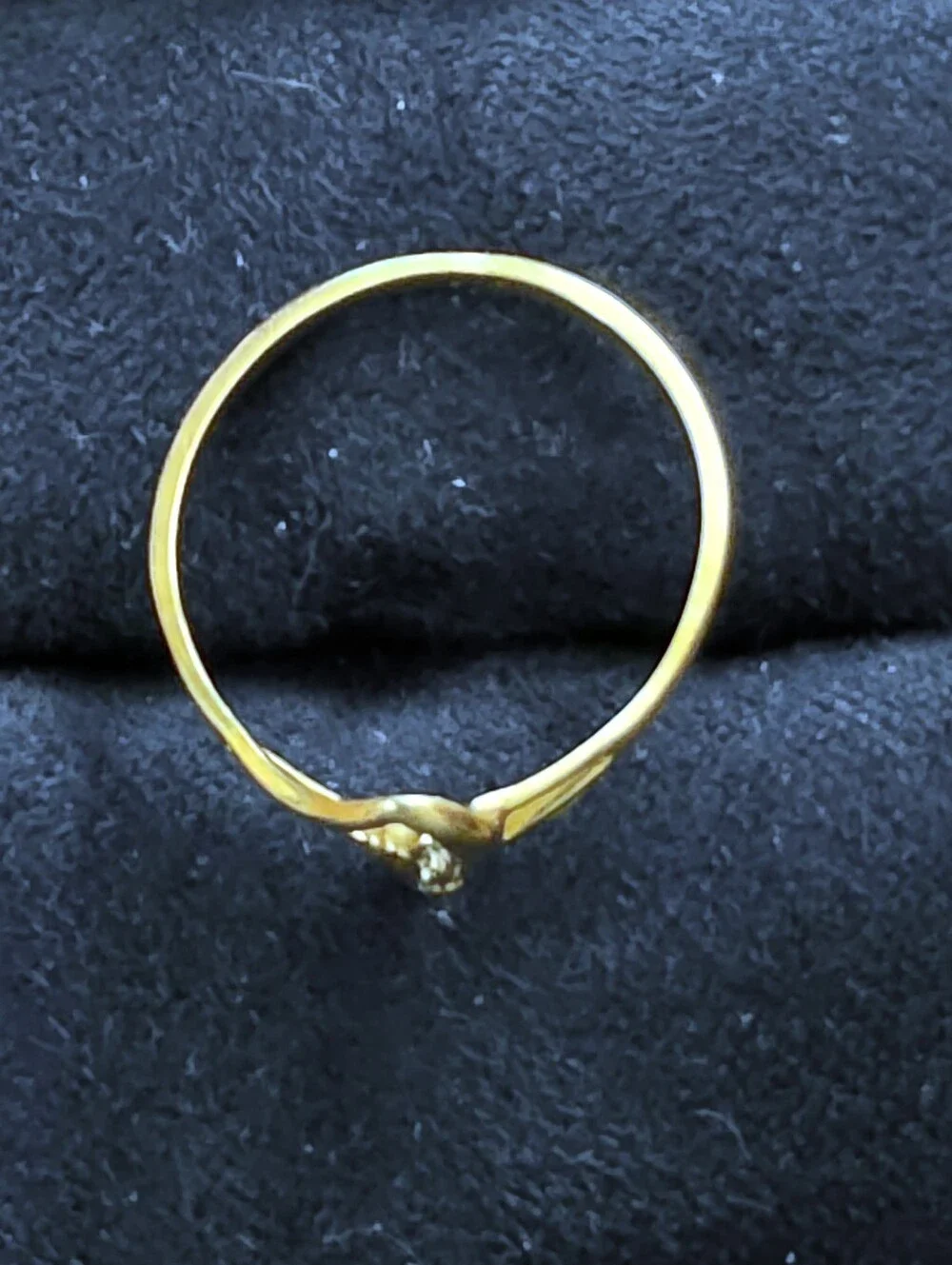 10k Diamond Chip Yellow Gold Ring (Vintage)